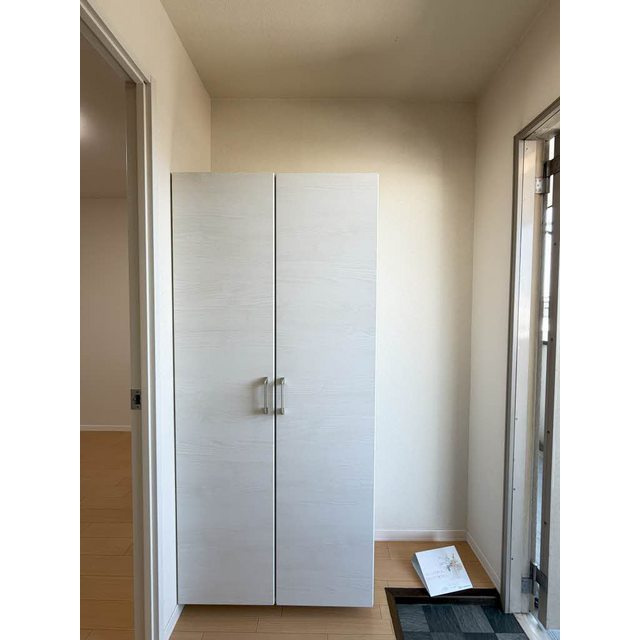 各務原市蘇原栄町２丁目のアパートの玄関