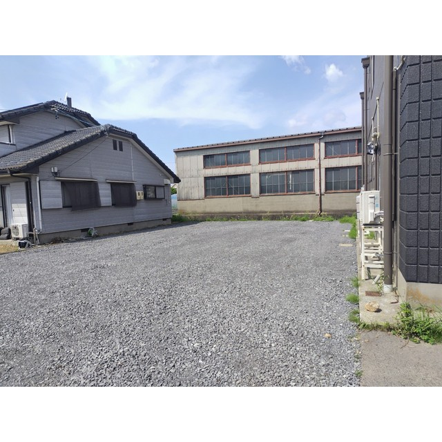 羽島市正木町住居付事務所倉庫の駐車場