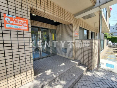 【エントランス】 | コーポ月村 | 落ち着いたエントランスです