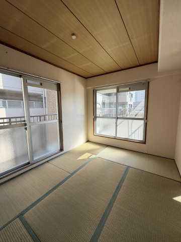 ウィング長田北町の和室