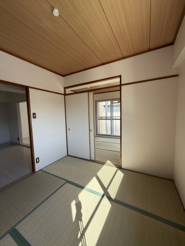 ウィング長田北町の和室