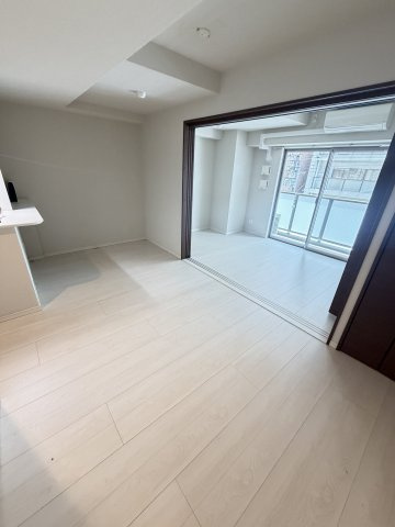 神戸海岸通　萬利Residenceの居間・リビング