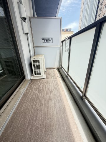 神戸海岸通　萬利Residenceのバルコニー