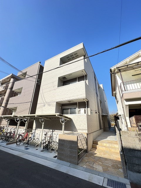 フジパレス東園田イーストの外観