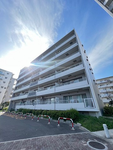 URパークタウン西武庫　12号棟の外観|おしゃれな外観です