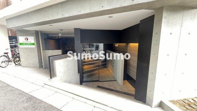 BluRock青葉台のエントランス