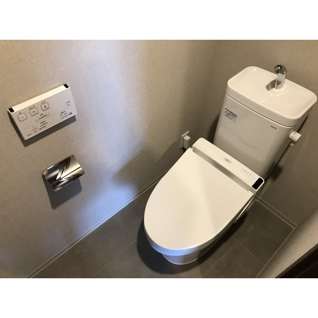 クレヴィアタワー御堂筋本町のトイレ