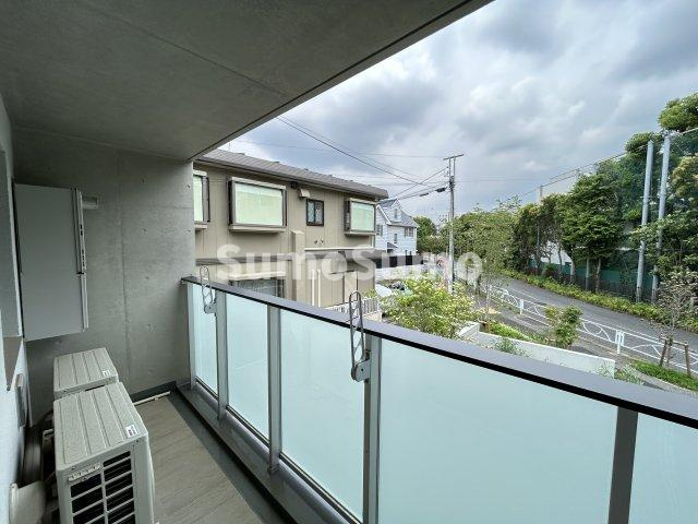 S－RESIDENCE駒場東大前のバルコニー|バルコニーからの眺めを楽しみながら食事をしませんか