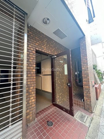 内本町ビューハイツのエントランス