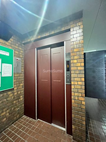 内本町ビューハイツのロビー