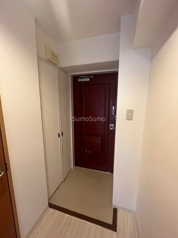 内本町ビューハイツの玄関