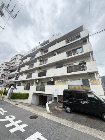 サンコート春日野道Ⅲの外観