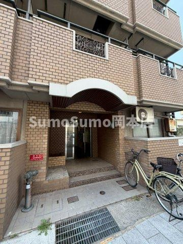 クレアドル芦屋西のエントランス|清潔なエントランスです