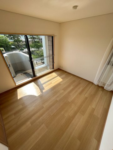 チェリービュウ芦屋川の洋室