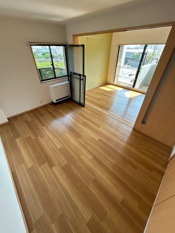 チェリービュウ芦屋川の洋室