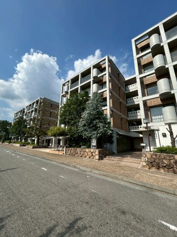チェリービュウ芦屋川の外観