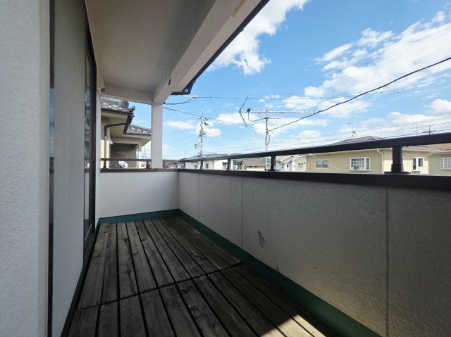 上田市吉田　中古住宅のバルコニー