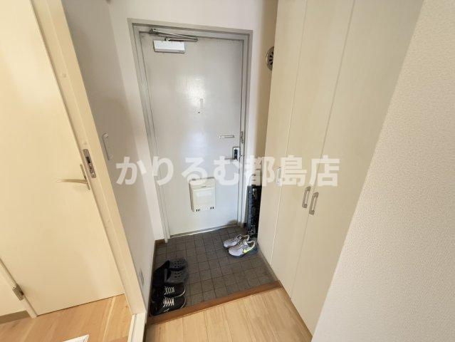 クレアコートの玄関