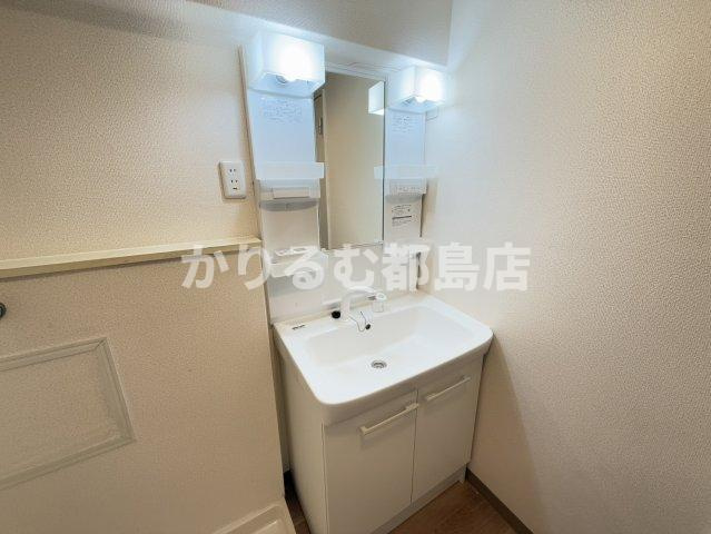 クレアコートの洗面所