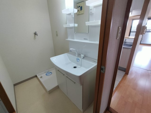 エヌケー六番NK六番の洗面所