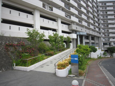 【周辺】 | トーカンマンション山根町サウスウィング | 管理の行き届いた外観です
