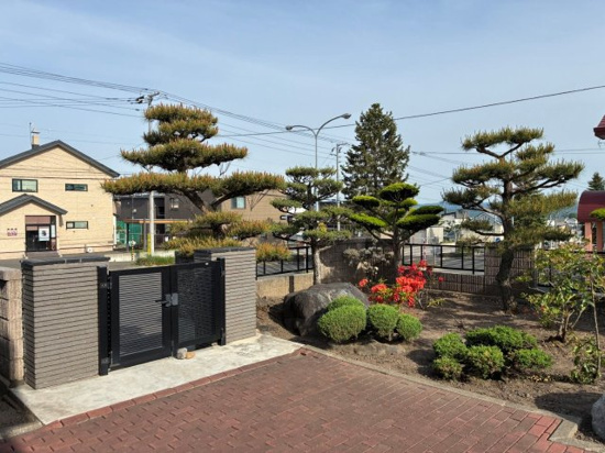北見市美山町南８丁目４５番地３８　平家建中古売家のエントランス
