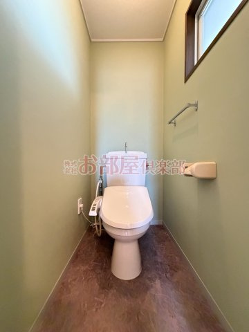 フリーデン安居野のトイレ|ゆったりとした空間のトイレです