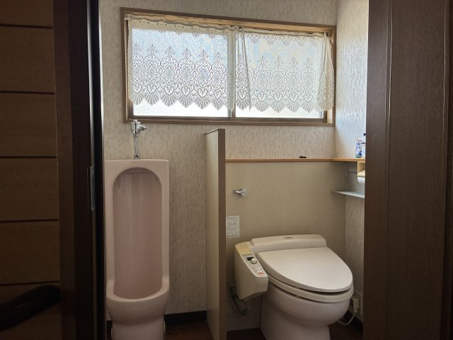 【トイレ】 | 米沢市林泉寺１丁目　二階建て中古住宅