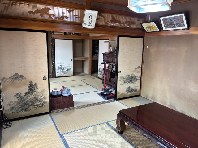 米沢市林泉寺１丁目　二階建て中古住宅の和室|１階