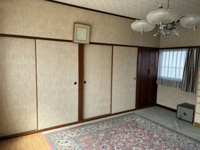 【洋室】 | 米沢市林泉寺１丁目　二階建て中古住宅 | ２階