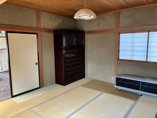 米沢市林泉寺１丁目　二階建て中古住宅の和室|２階