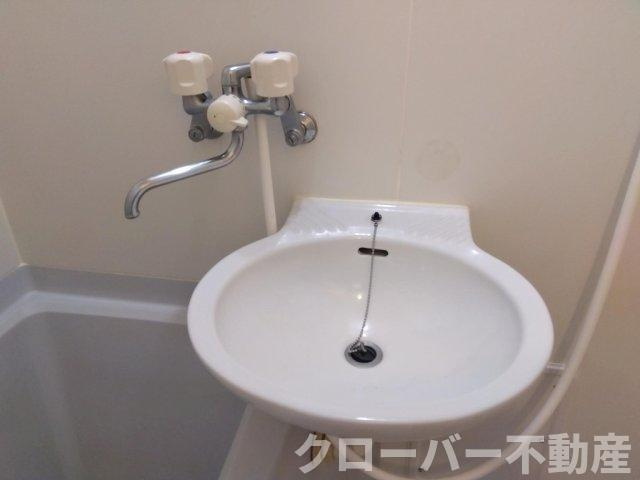 レオパレスシャルム瀬戸の洗面所