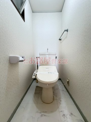 フリーデン安居野G棟のトイレ|落ち着いたトイレです