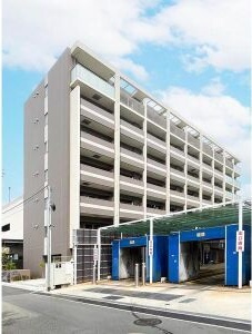 Bris西宮の駐車場