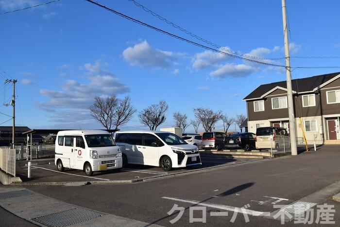 フォンテーヌ金倉 Ｃ棟の駐車場|駐車場