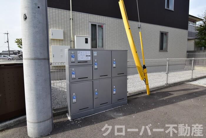フォンテーヌ金倉 Ｃ棟の設備|宅配ボックス