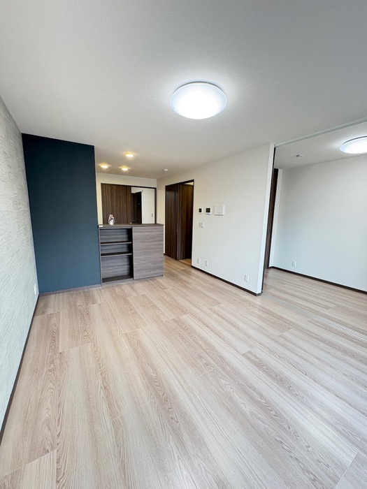 D-residence南蔵王町1丁目Wの居間・リビング