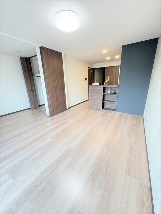D-residence南蔵王町1丁目Wの居間・リビング