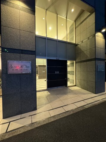 グランルクレ新栄ウエスト　名古屋市賃貸　仲介手数料無料のエントランス