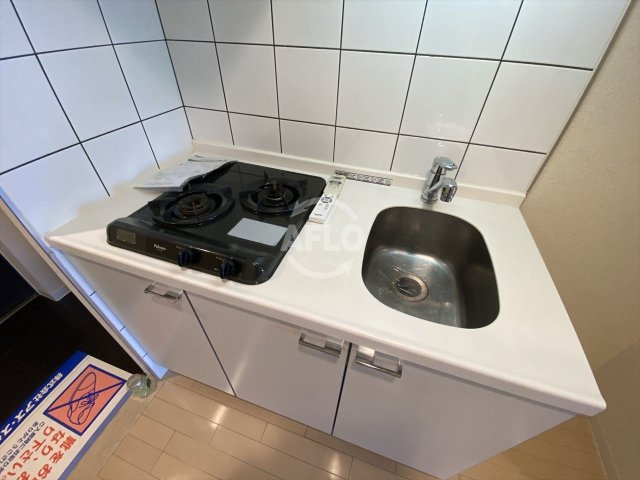 アーバンフラッツ上町のキッチン|アーバンフラッツ上町　2口ガスシステムキッチン