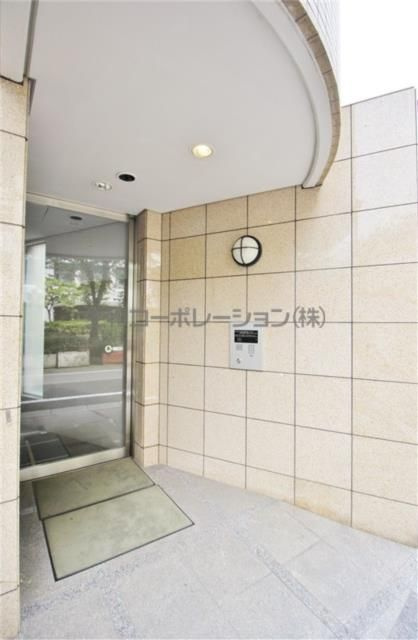 プロムナード岩楯のエントランス