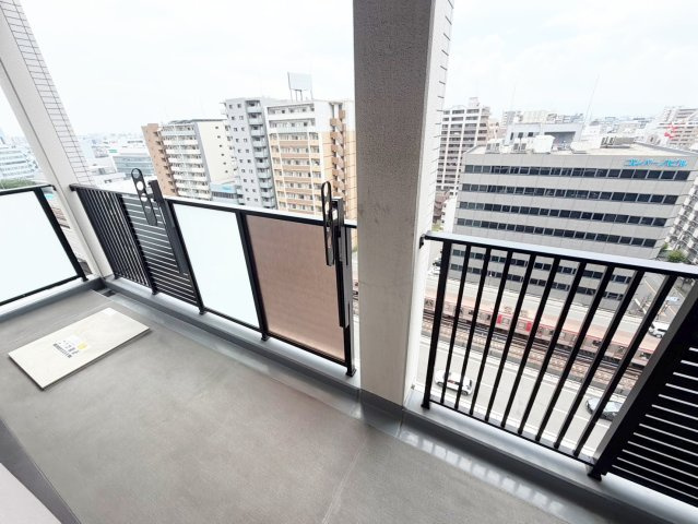 吹田市広芝町の賃貸マンションのバルコニー