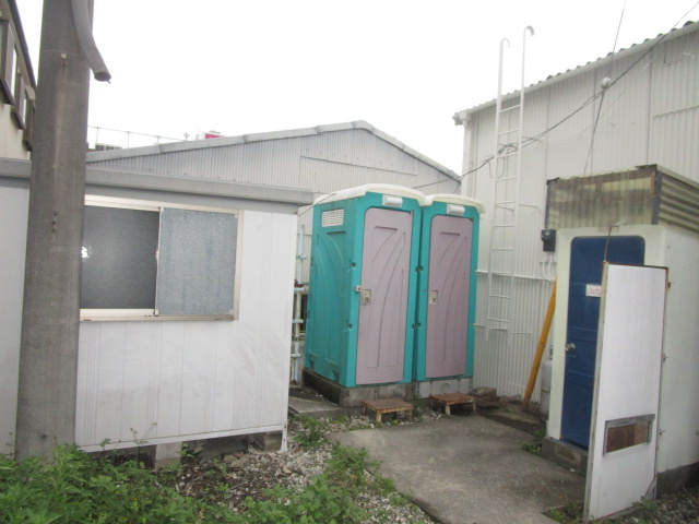 横浜市港北区新羽町の倉庫