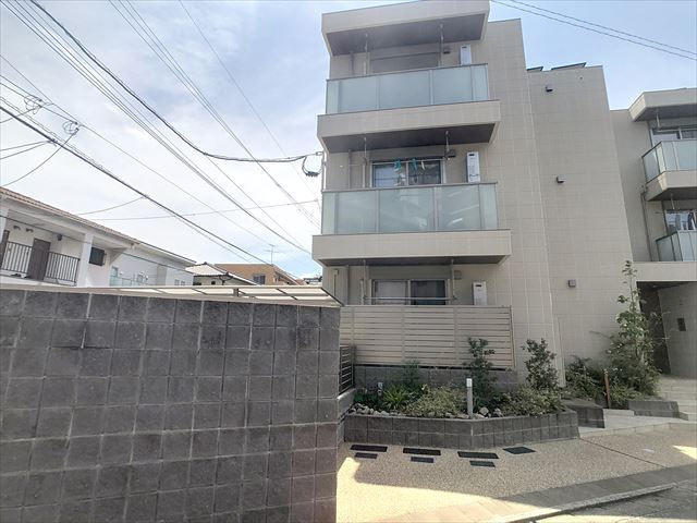 ヘーベルメゾン麦野の外観