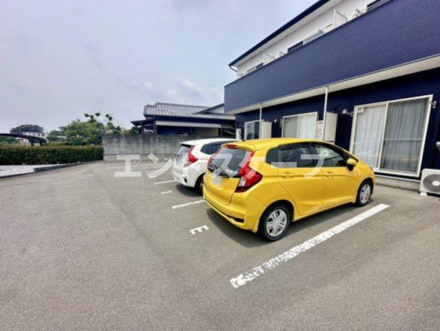 MIA　CASAの駐車場|高崎、前橋のお部屋探しはエンドスケープまで！お客様の理想お聞かせ下さい♪