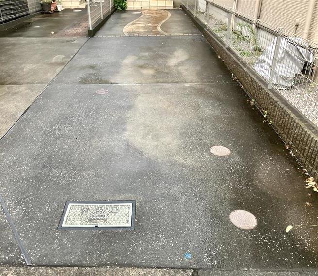 上連雀戸建の駐車場
