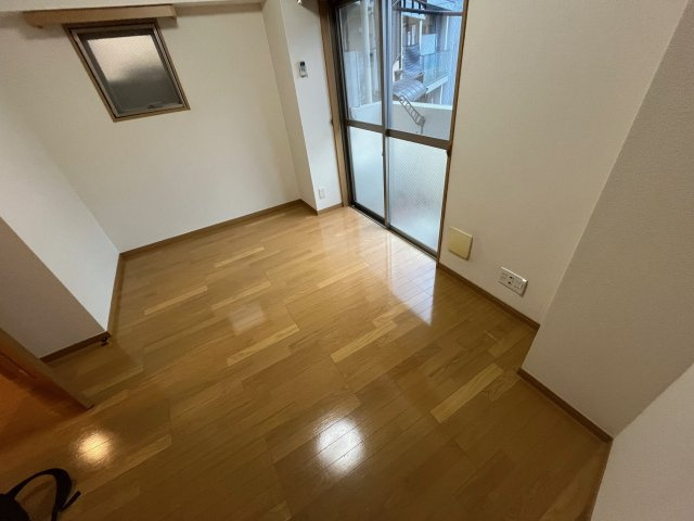 スカイコート市ヶ谷柳町の寝室