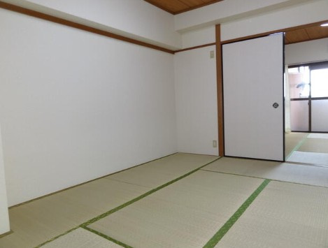 シティキャッスル諏訪野の浴室|落ち着いた空間のお風呂です