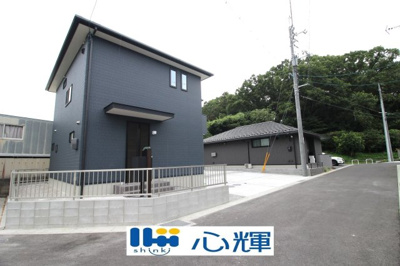 【前面道路含む現地写真】 | サンコート宇部市厚南北3丁目（２号地） | 現地（2026年7月9日撮影）
整備された道路に面する現地はお車の出し入れも楽々です。
