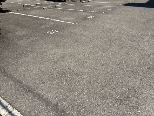 スカール喜多川の駐車場